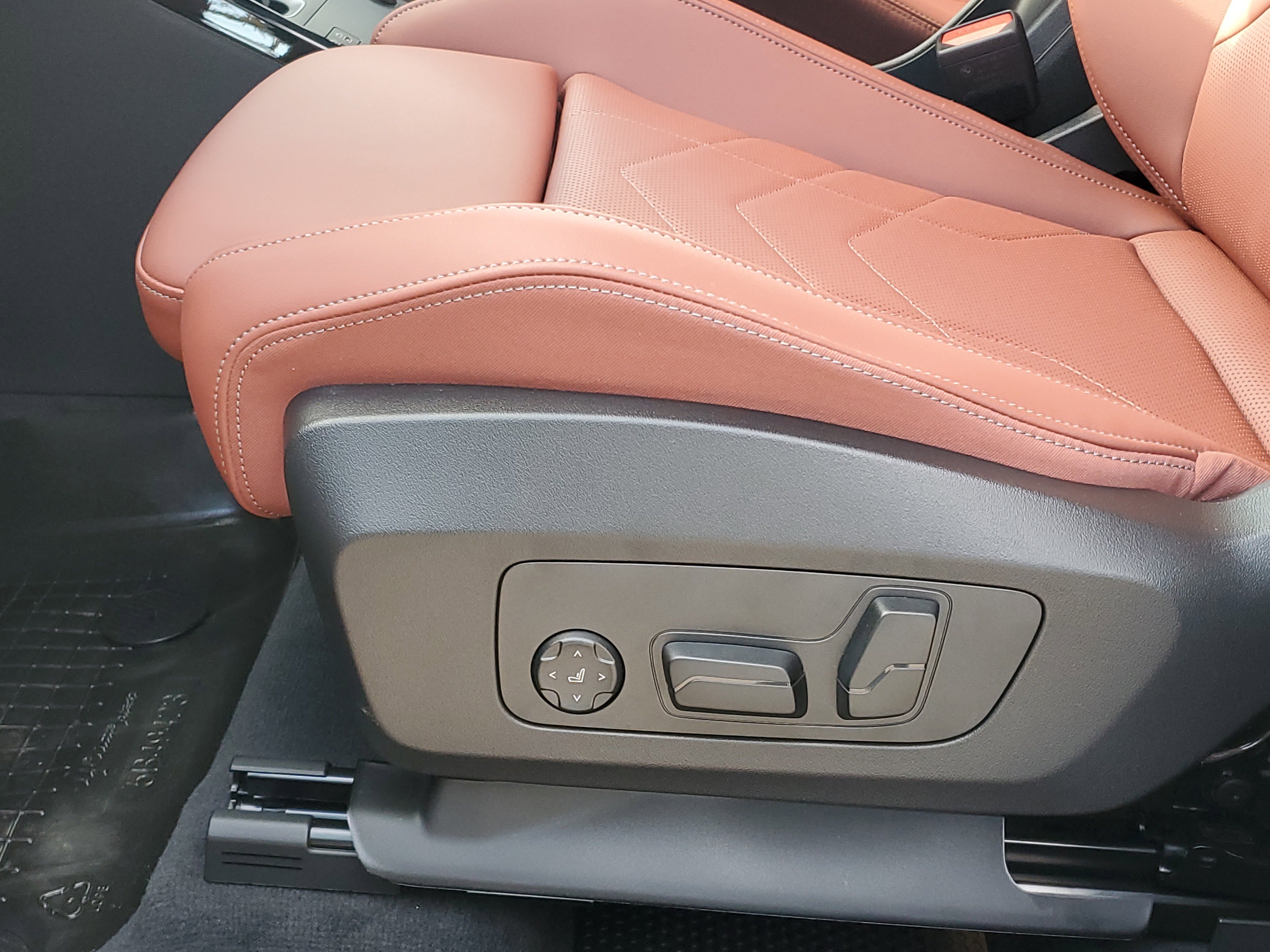 New 2026 BMW X1 xDrive28i w/ Technology Package image 9