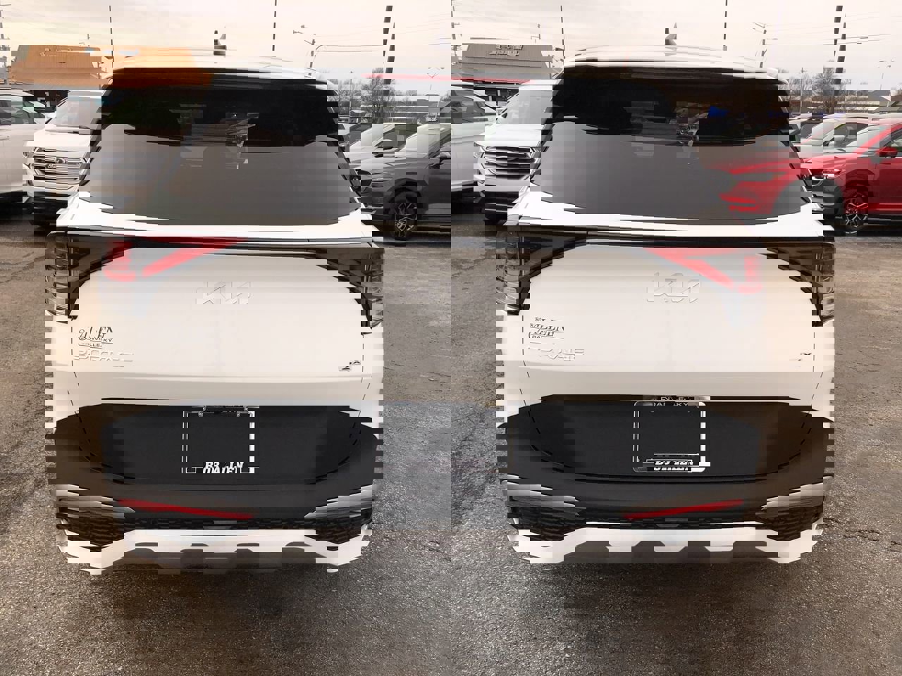 Used 2023 Kia Sportage LX image 10