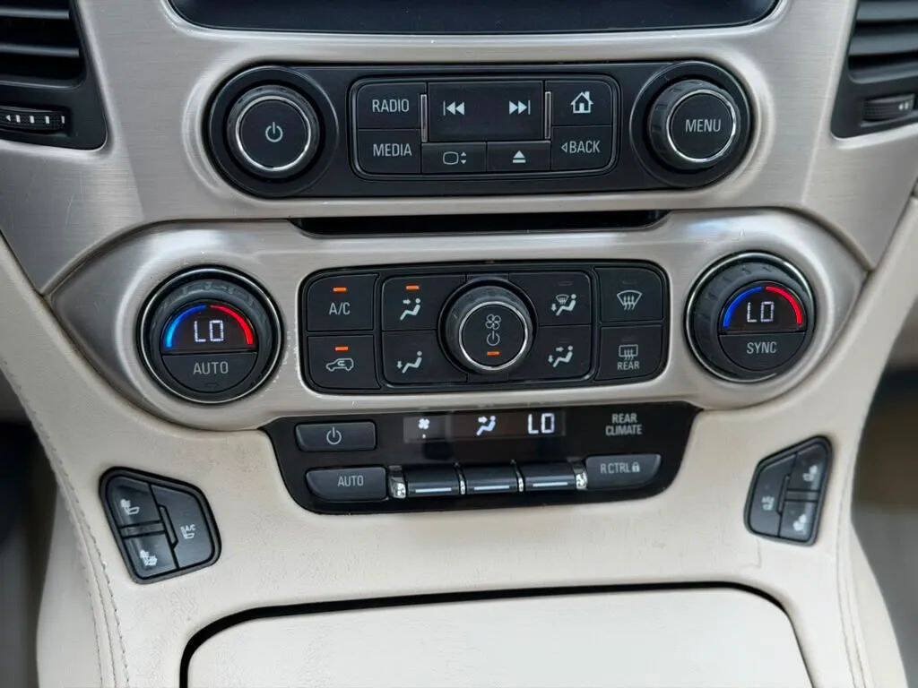 Used 2015 GMC Yukon Denali w/ Premium Package AWD/4WD image 18