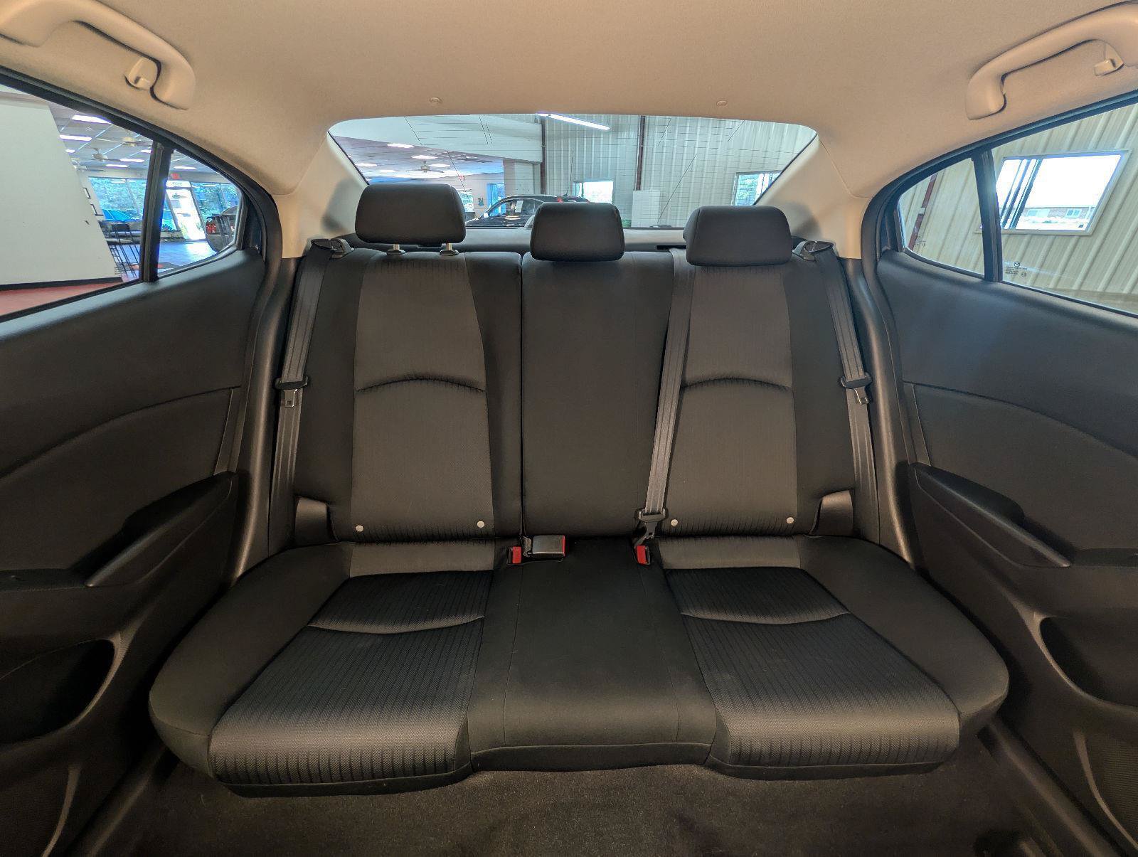 Used 2014 MAZDA MAZDA3 i Sport FWD image 37