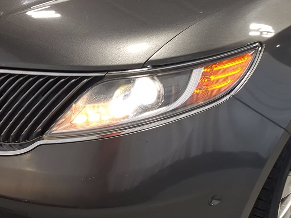 Used 2015 Lincoln MKS AWD w/ Equipment Group 201A image 14