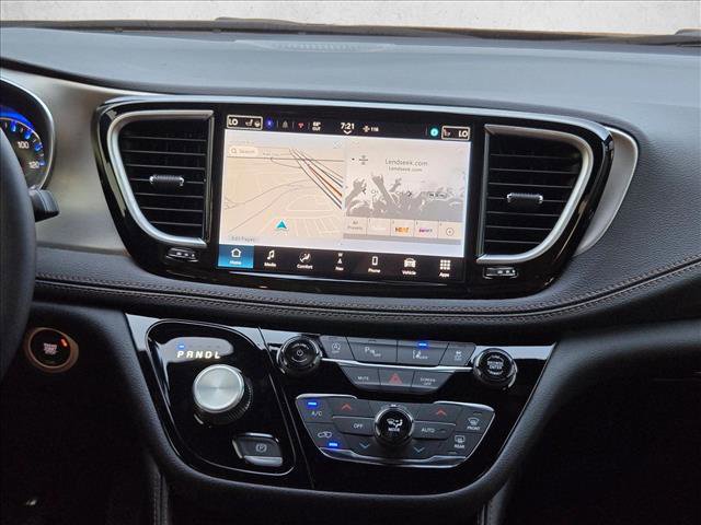 New 2026 Chrysler Pacifica Pinnacle image 12