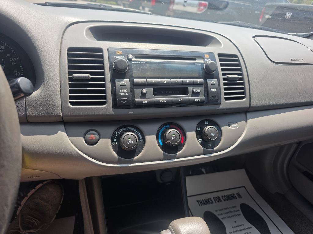 Used 2002 Toyota Camry LE FWD image 15
