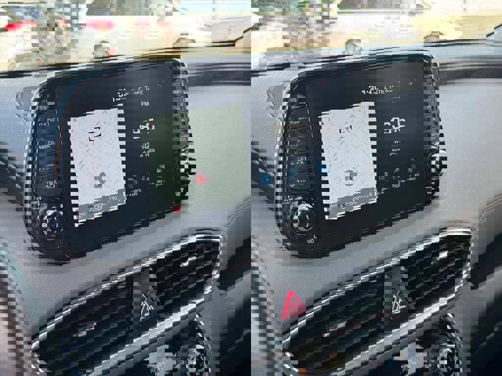 Used 2020 Hyundai Santa Fe Limited image 23