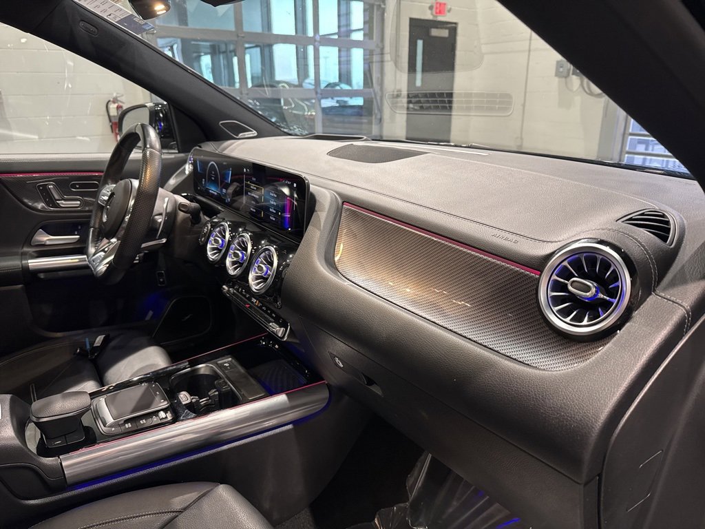 Used 2021 Mercedes-Benz GLA 35 AMG 4MATIC image 35