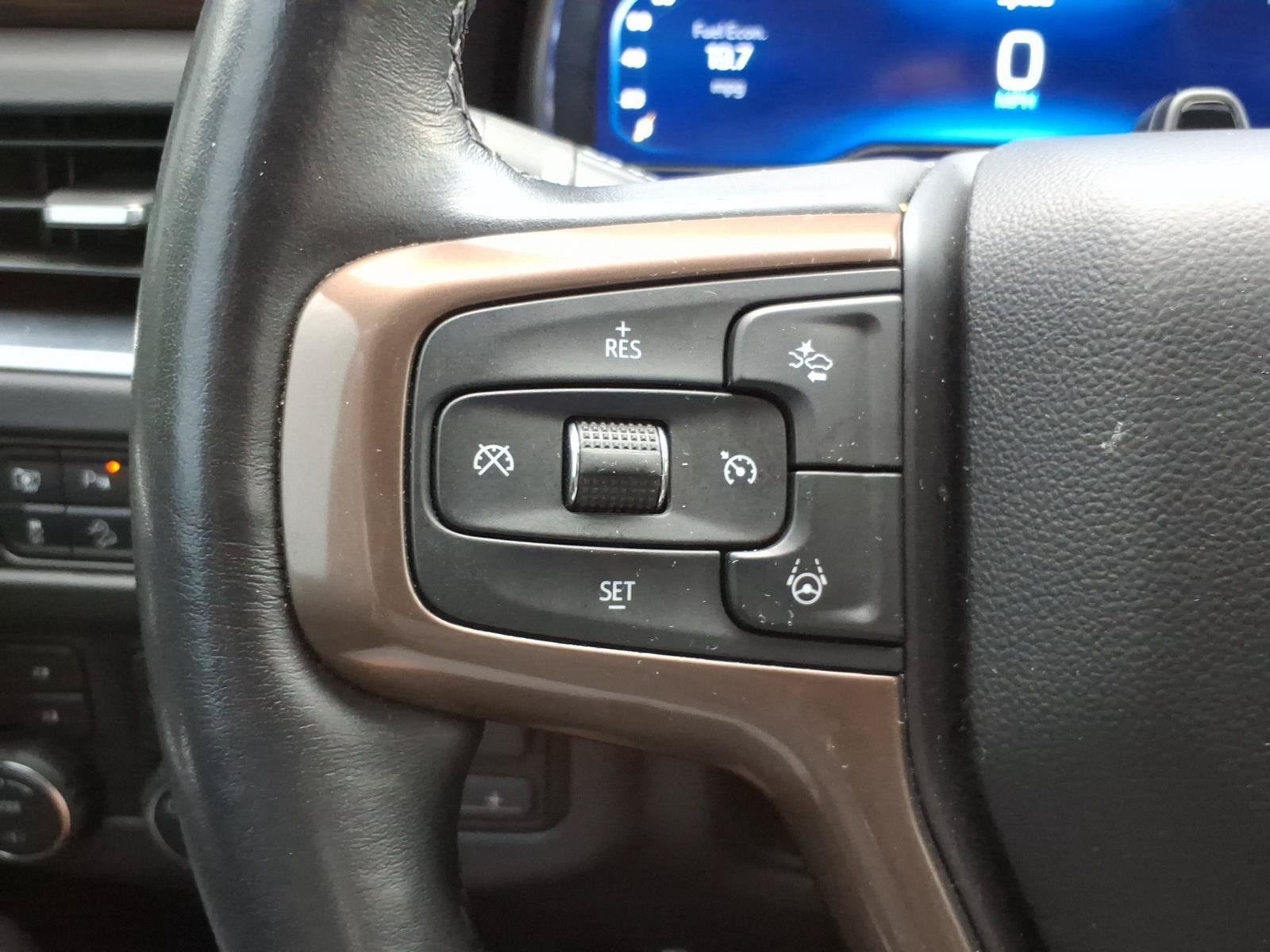 Used 2024 Chevrolet Suburban High Country w/ Advanced Technology Package AWD/4WD image 16
