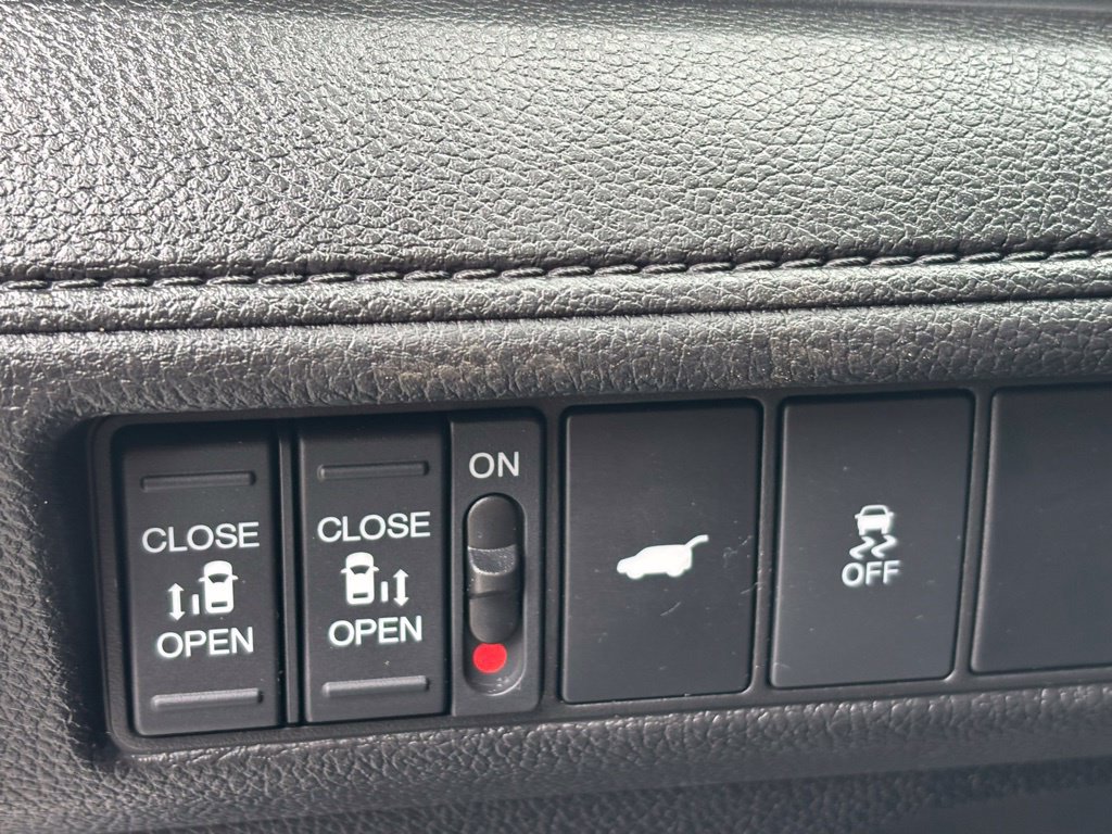 Used 2025 Honda Odyssey Sport-L image 34