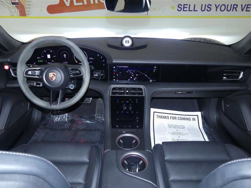 Used 2023 Porsche Taycan GTS image 10