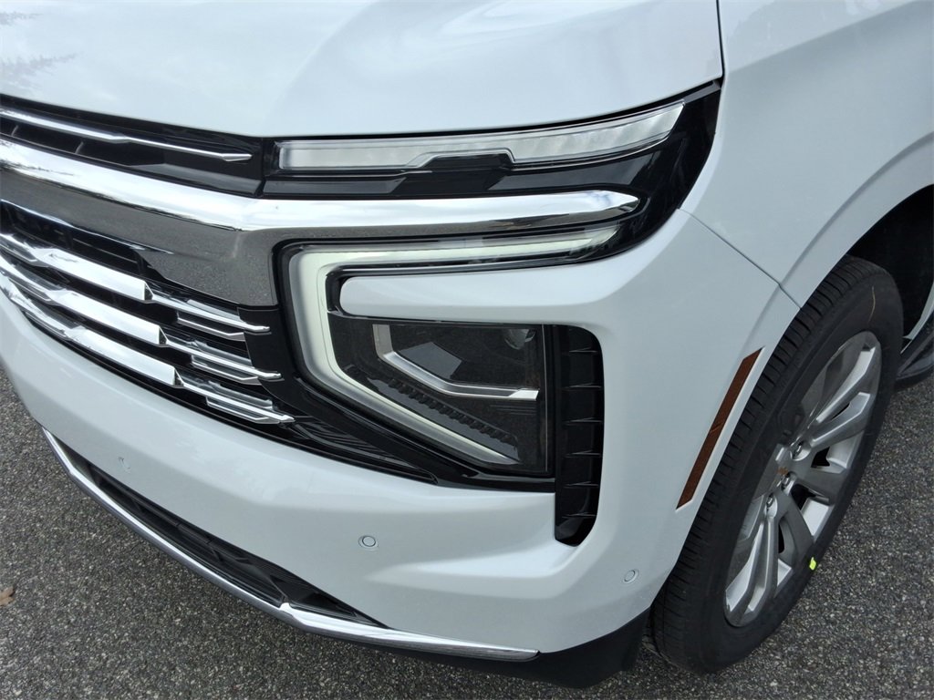 New 2026 Chevrolet Suburban Premier image 10