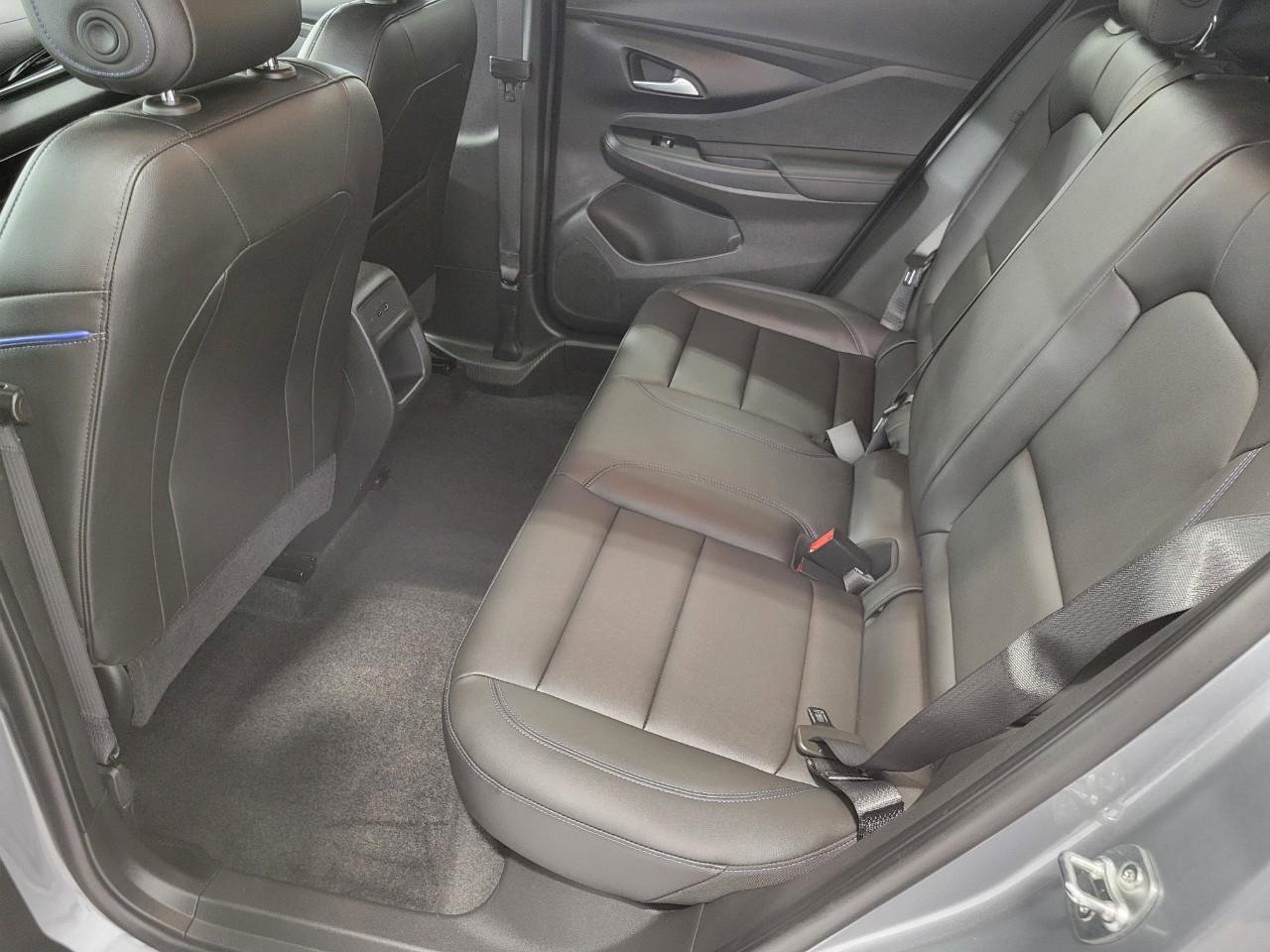 Used 2024 Buick Envista Sport Touring w/ Convenience I Package image 22