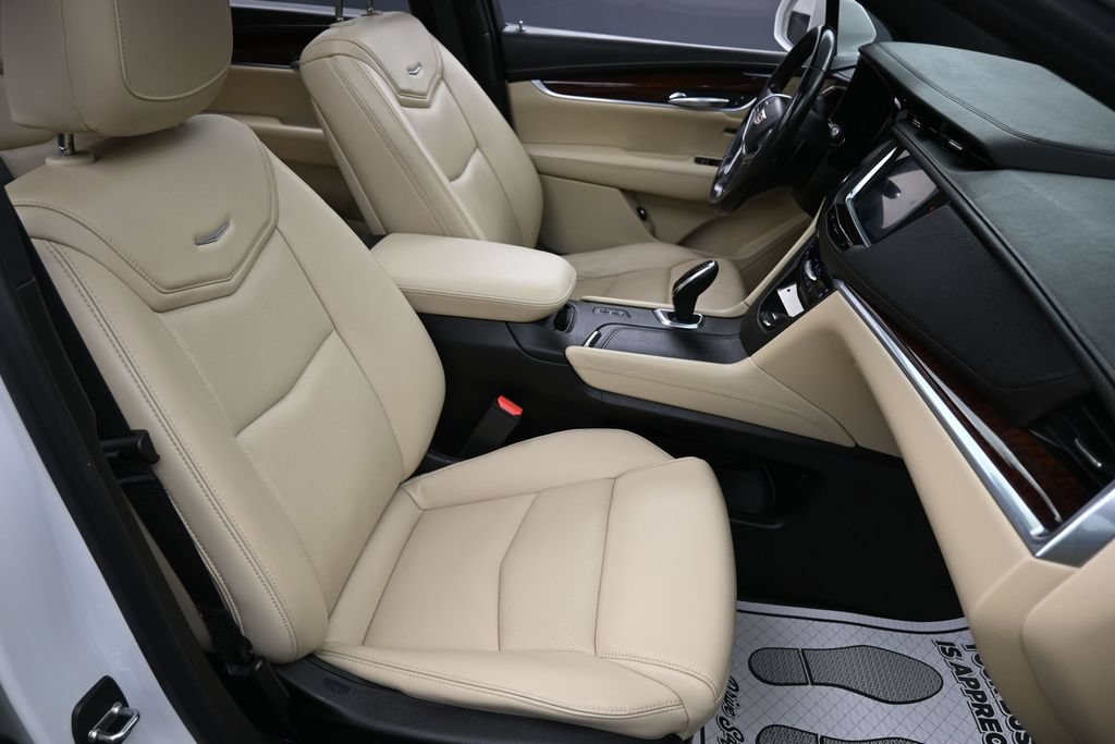Used 2018 Cadillac XT5 Premium Luxury AWD/4WD image 35