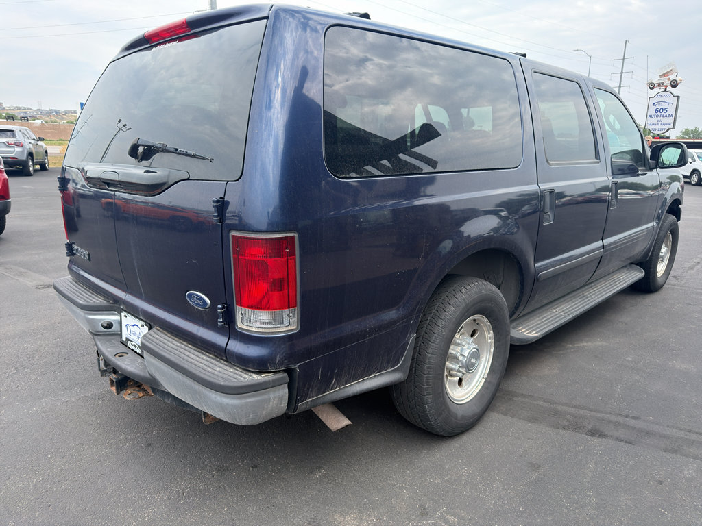 Used 2005 Ford Excursion XLT RWD image 6
