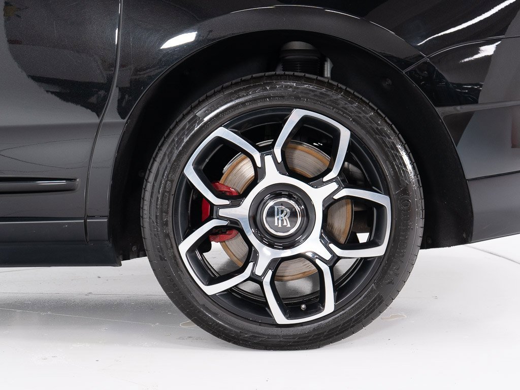 Certified 2023 Rolls-Royce Cullinan Black Badge w/ Driver's Package image 50