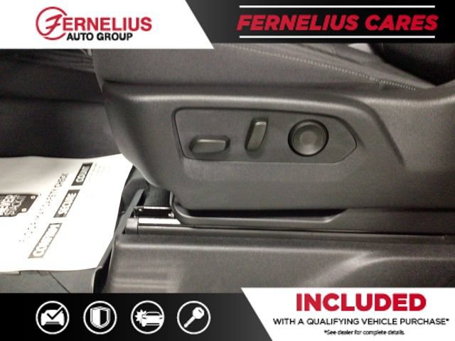 Used 2025 Chevrolet Silverado 1500 LT AWD/4WD image 18