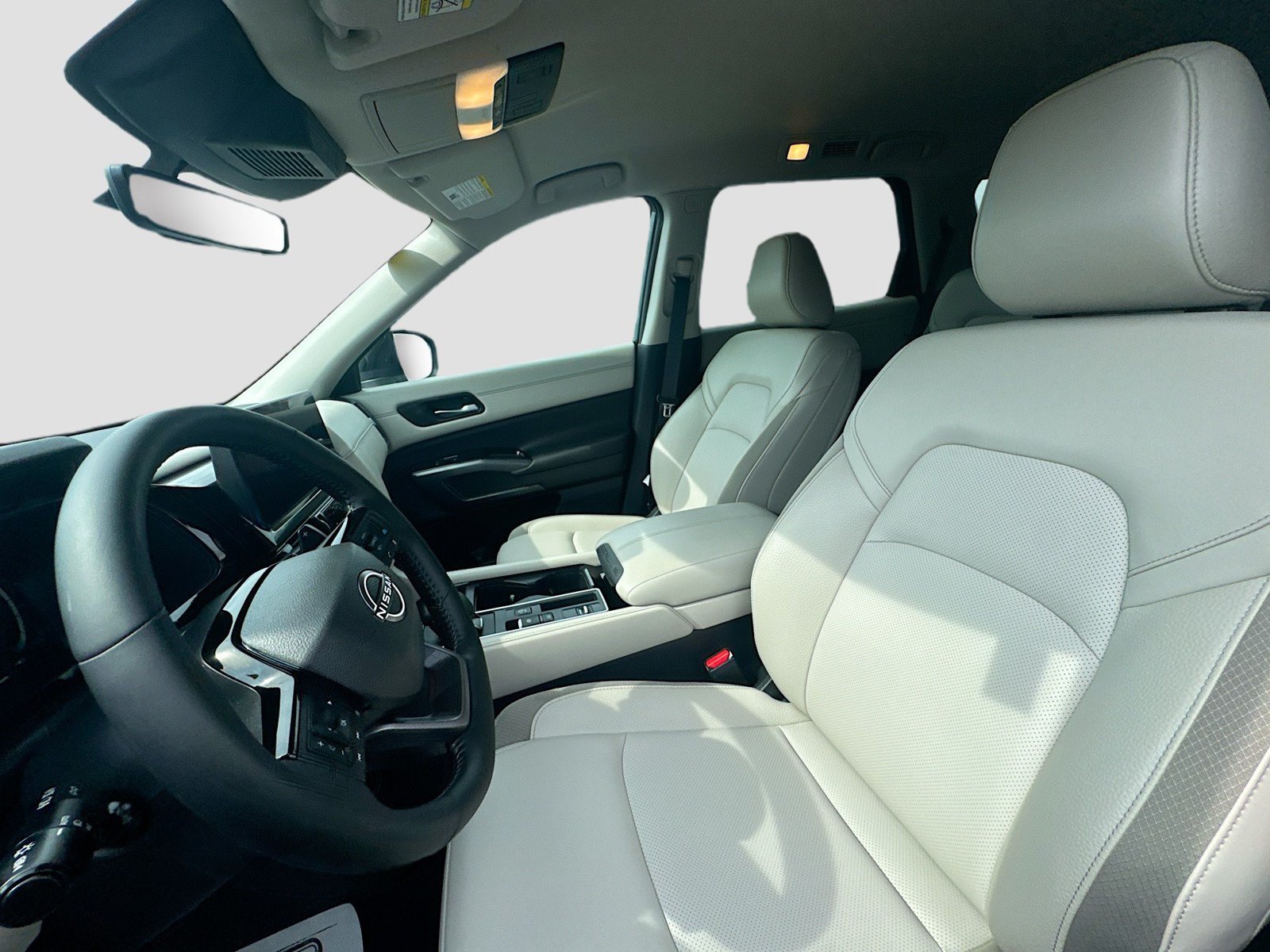 Used 2026 Nissan Pathfinder SL FWD image 21