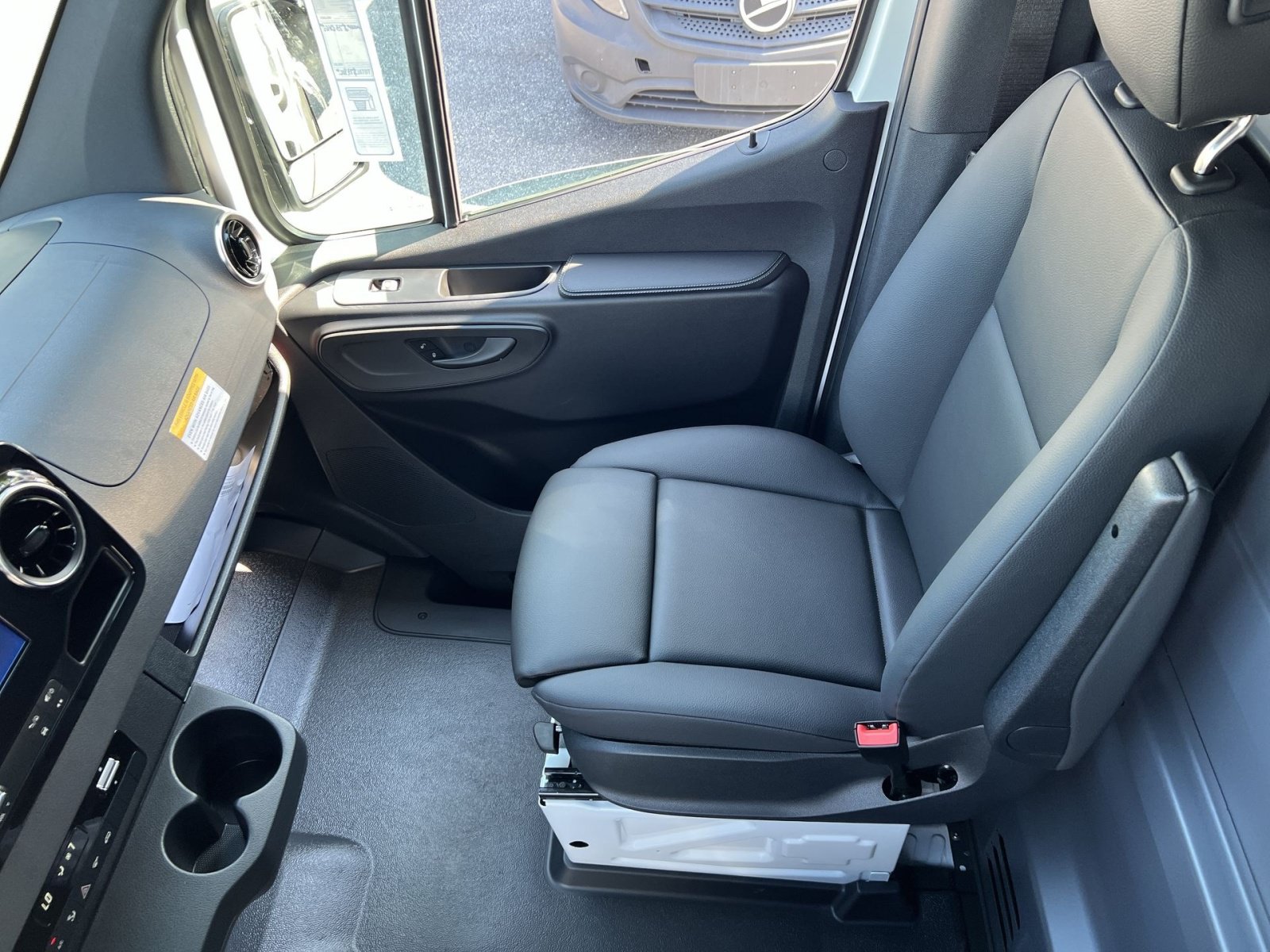 New 2026 Mercedes-Benz Sprinter 2500 image 14