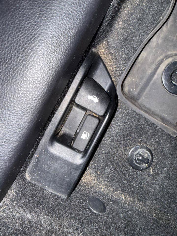 Used 2021 Toyota Corolla SE FWD image 18