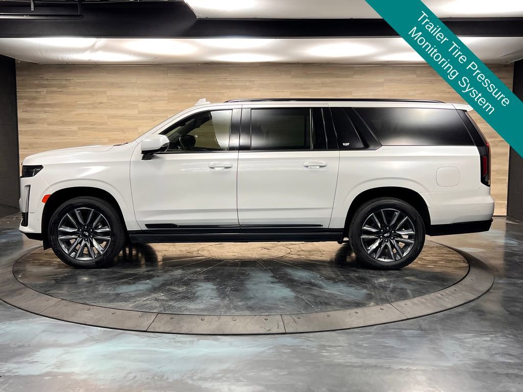 Used 2022 Cadillac Escalade ESV Sport Platinum AWD/4WD image 22