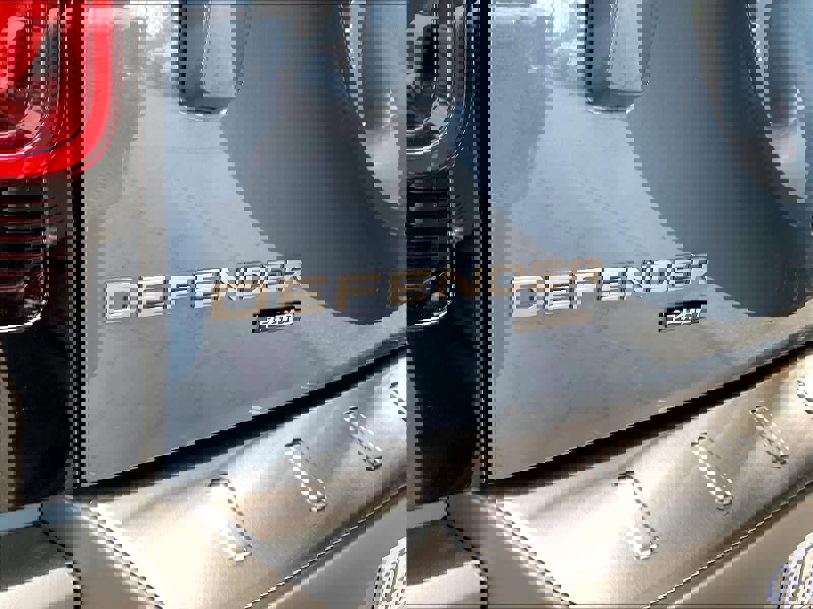 Used 2022 Land Rover Defender 110 X-Dynamic SE image 10