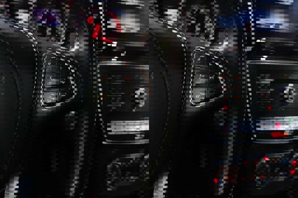 Used 2018 Mercedes-Benz GLS 550 4MATIC w/ Driver Assistance Package image 42