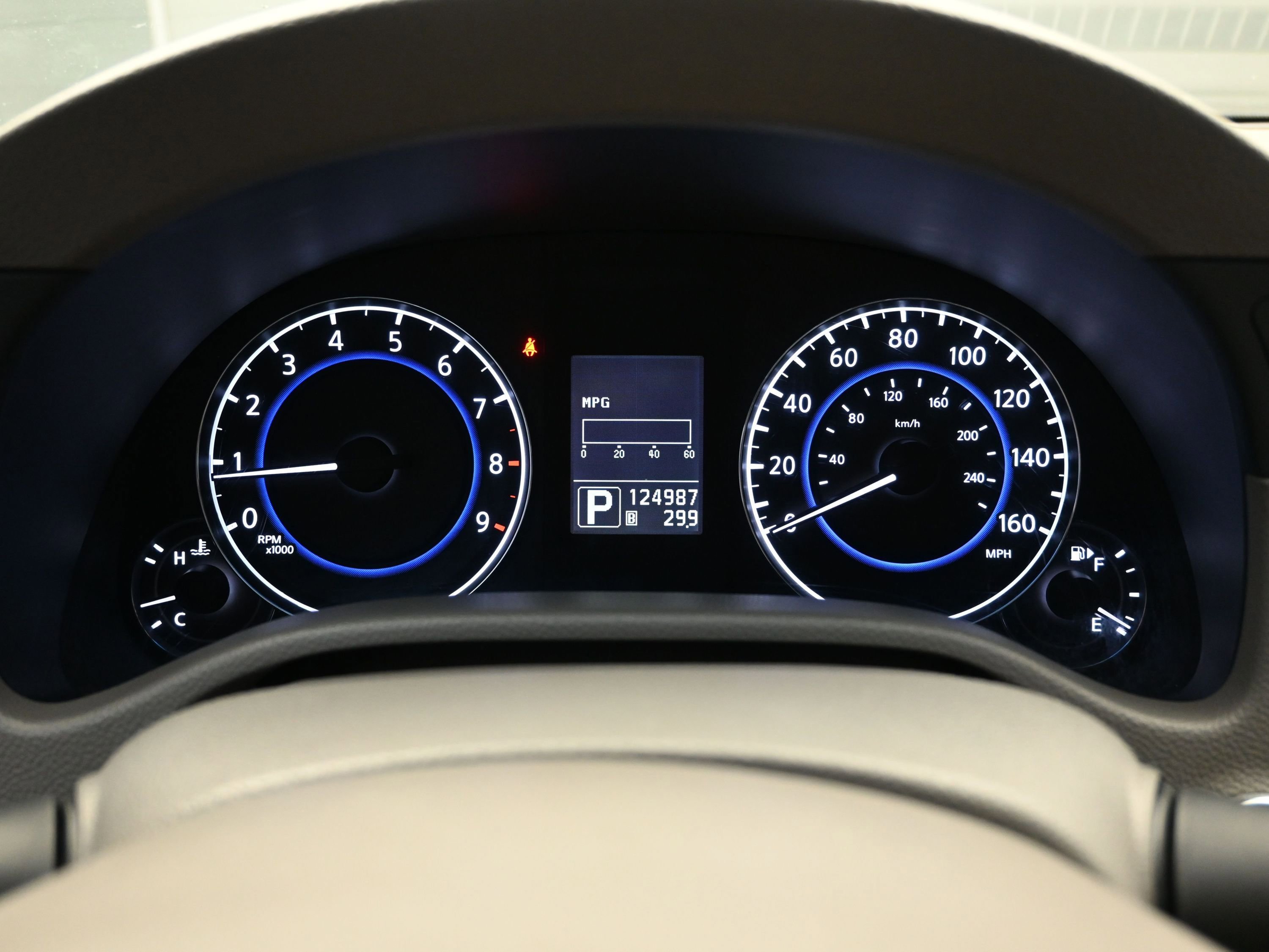 Used 2010 INFINITI G37 Journey w/ Premium Pkg image 24