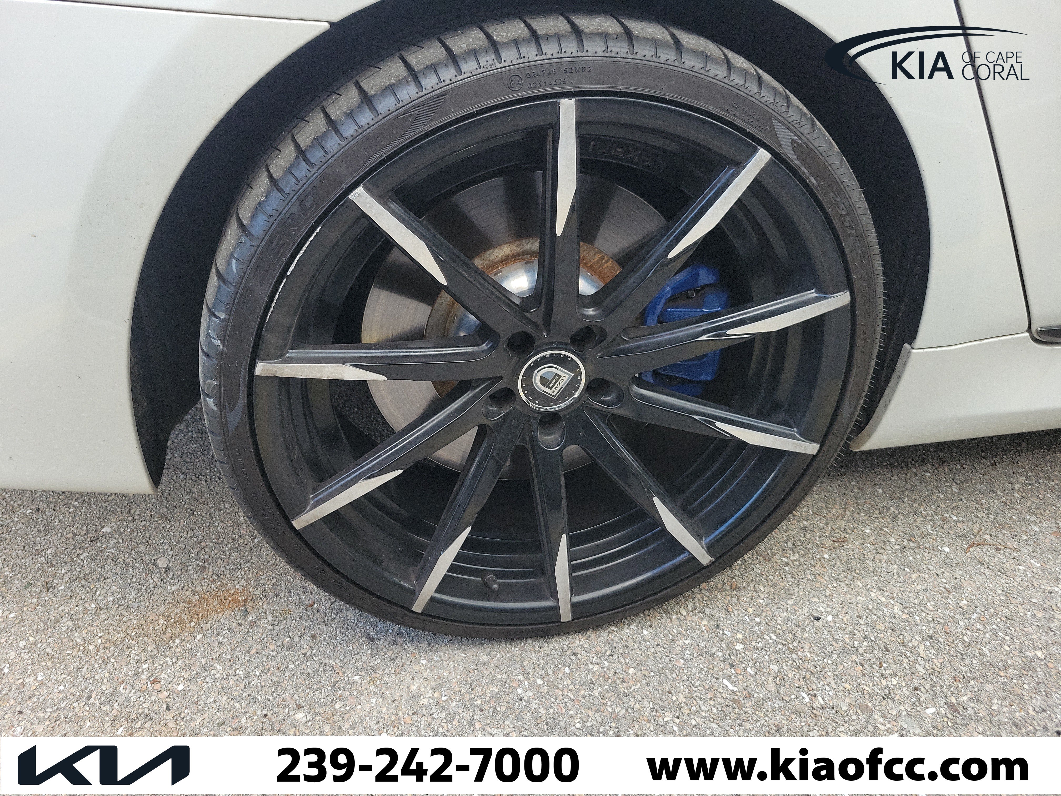 Used 2018 BMW M760i xDrive AWD/4WD image 5