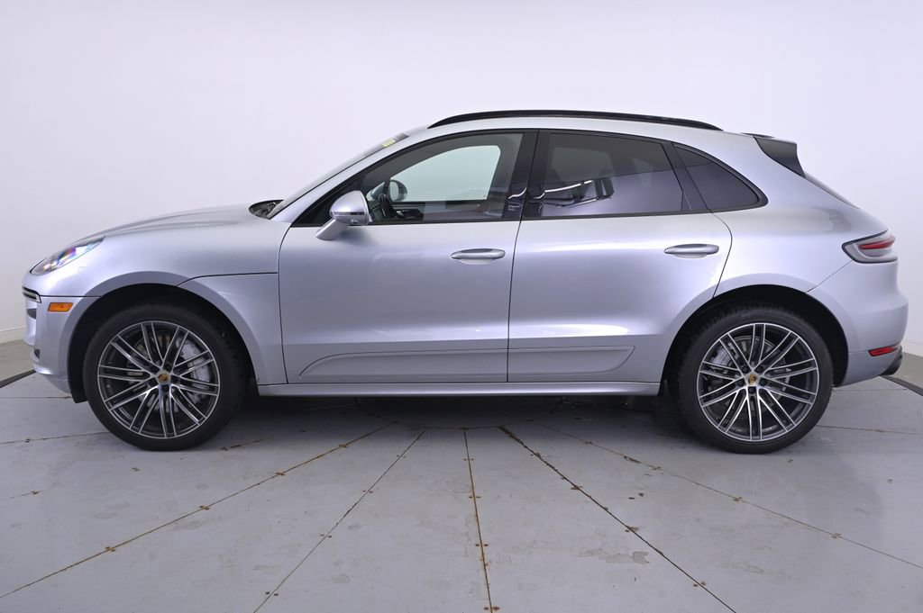 Certified 2021 Porsche Macan Turbo image 2