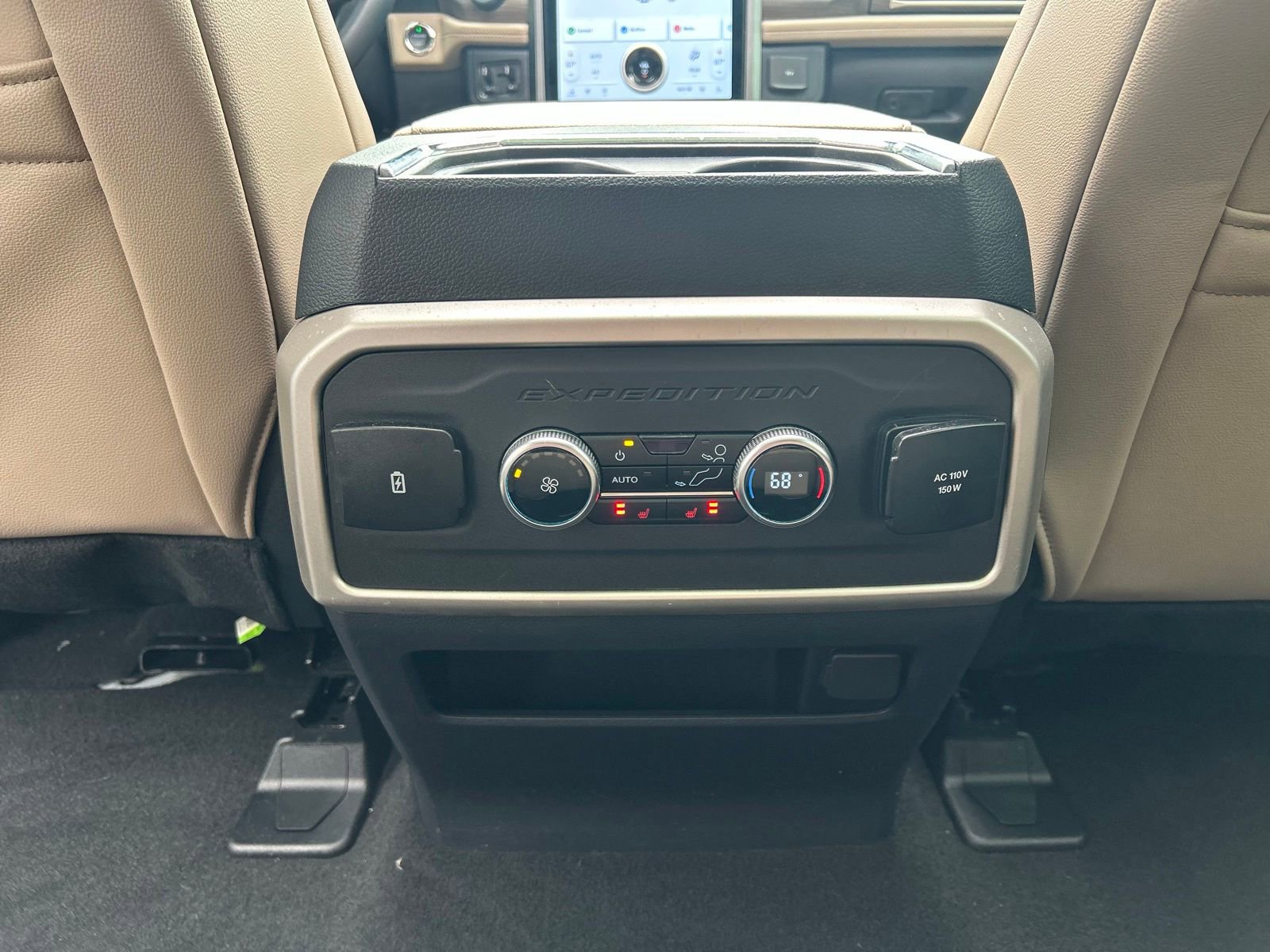 Used 2024 Ford Expedition Limited AWD/4WD image 26