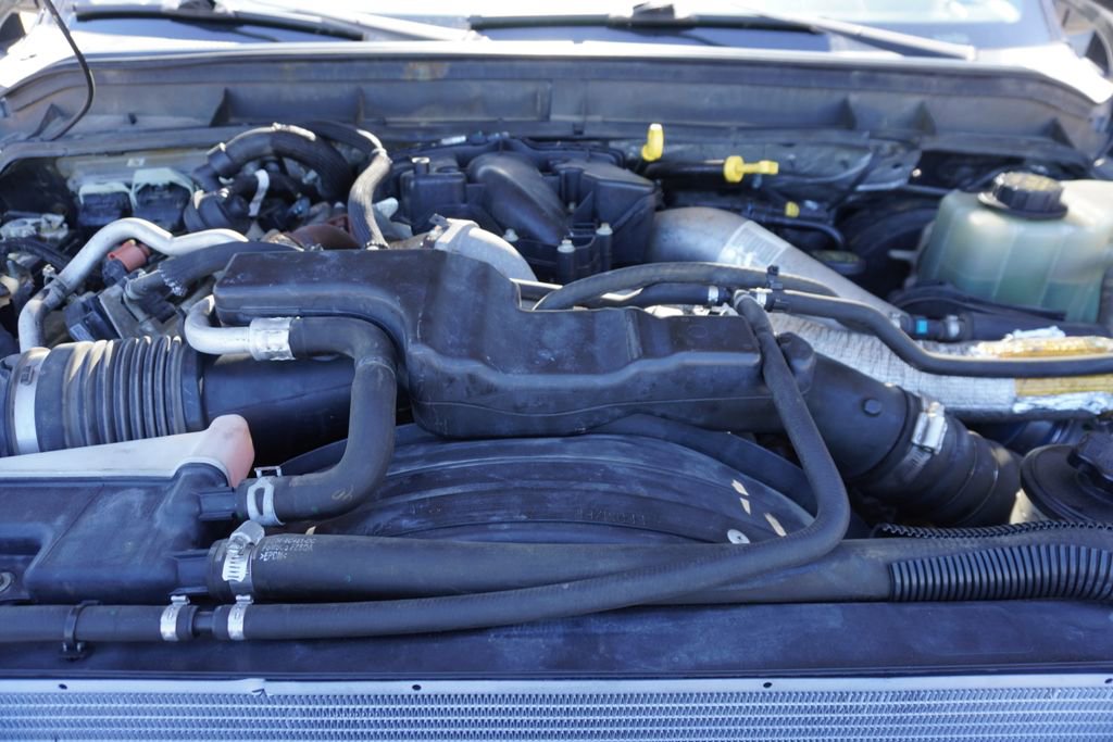 Used 2015 Ford F250 Lariat w/ Lariat Interior Package image 26