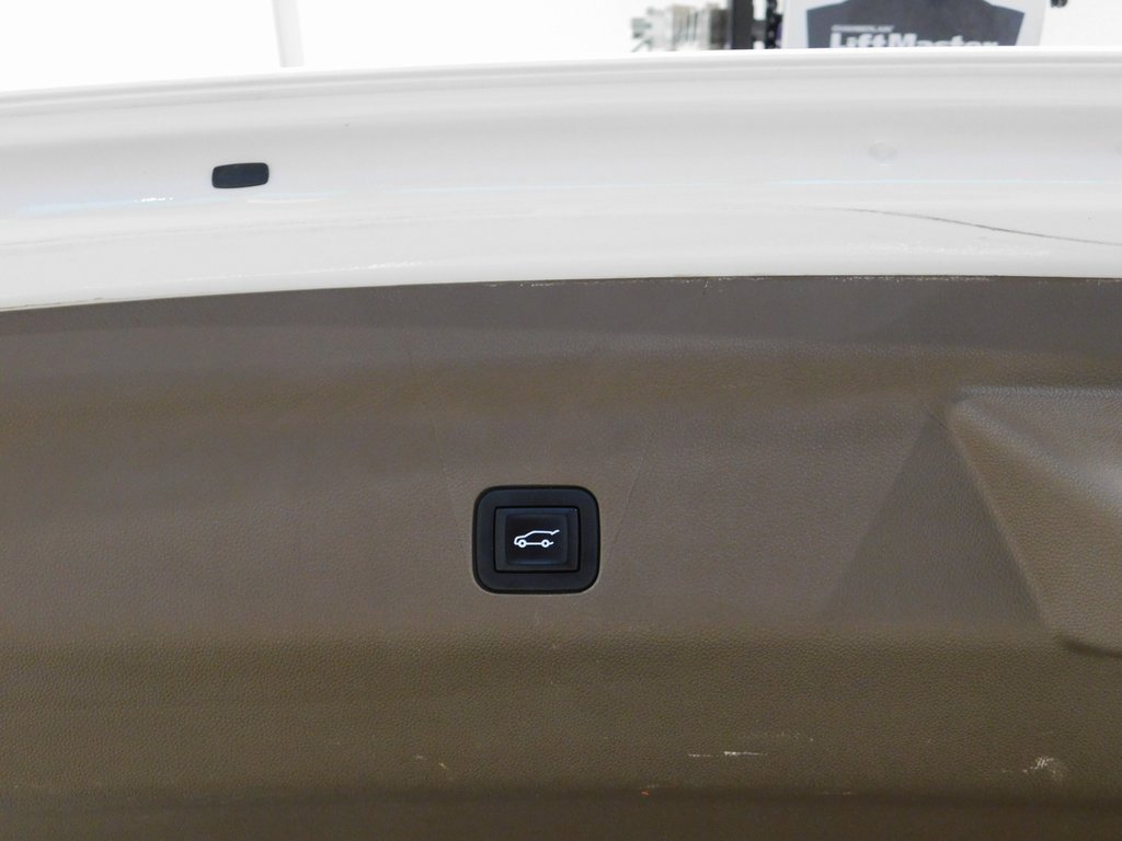 Used 2023 GMC Yukon Denali image 88