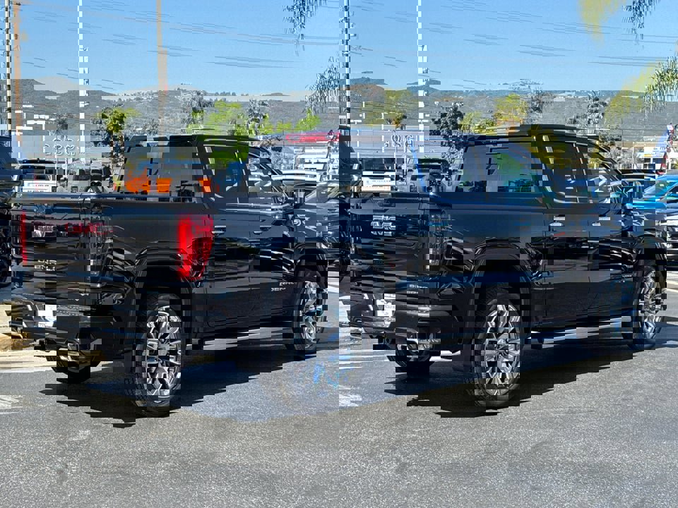 Used 2025 GMC Sierra 1500 Denali image 12