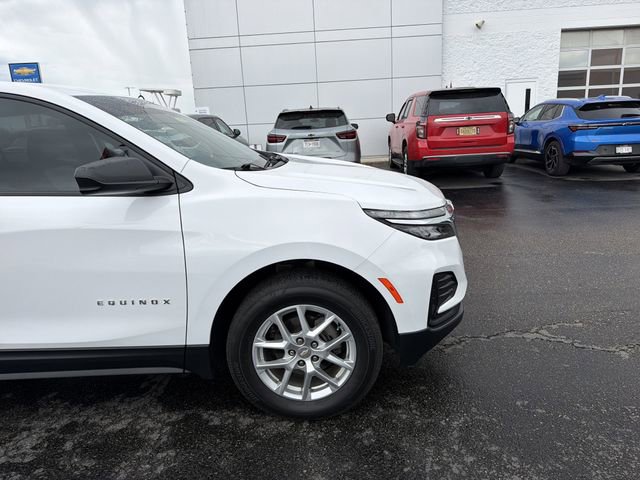 Used 2023 Chevrolet Equinox LS w/ LPO, Floor Liner Package image 2