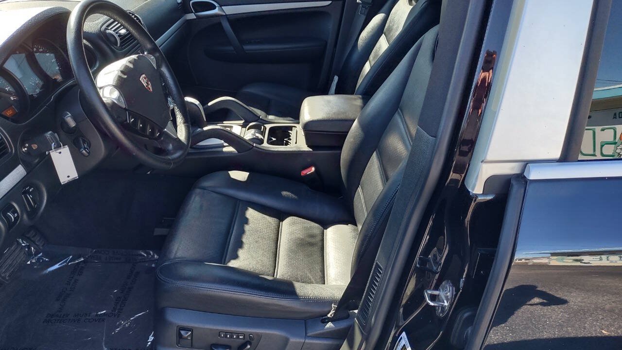 Used 2008 Porsche Cayenne AWD/4WD image 11