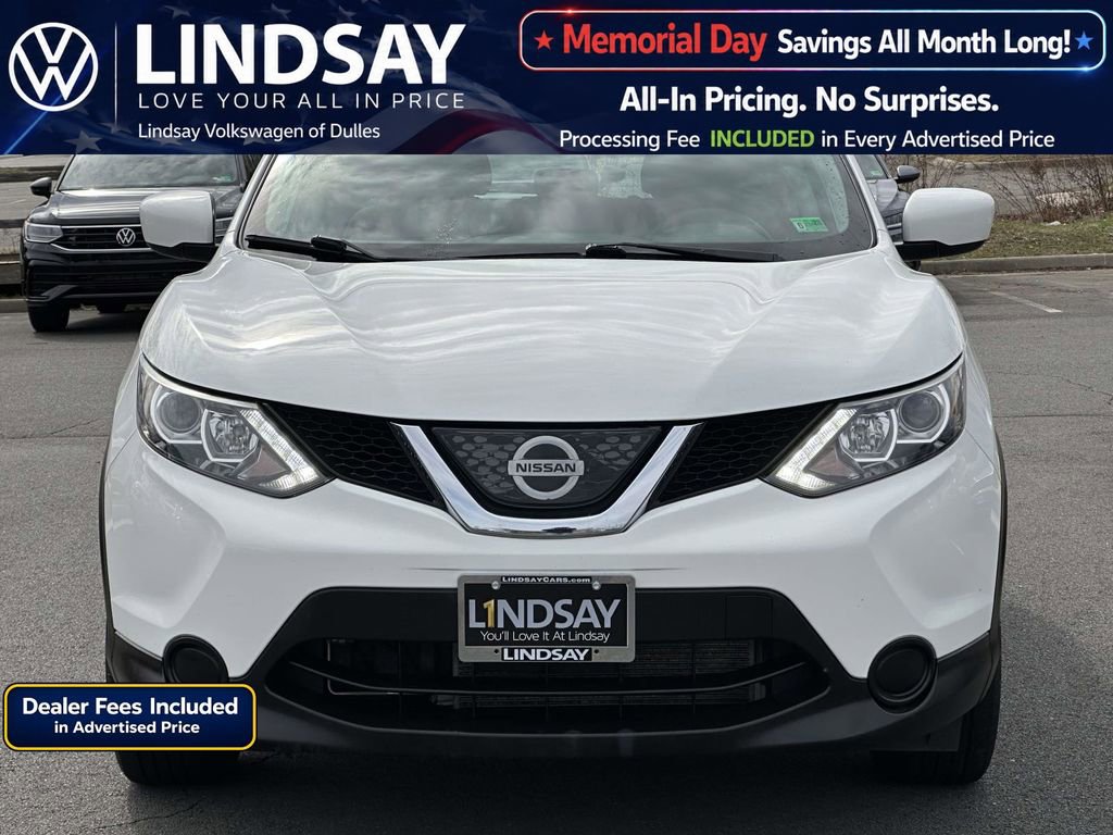 Used 2018 Nissan Rogue Sport S FWD image 3