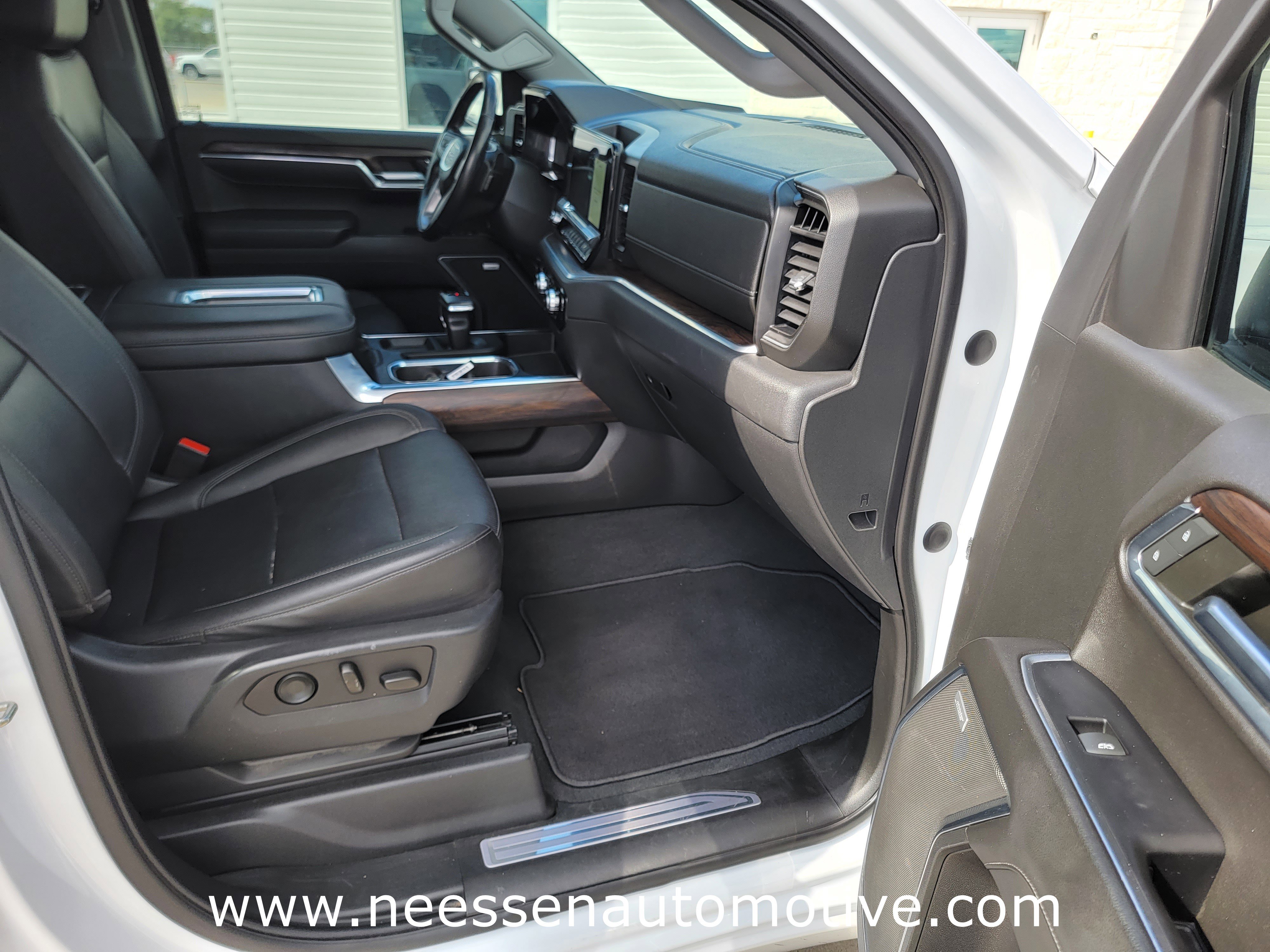 Used 2022 GMC Sierra 1500 SLT w/ SLT Convenience Package image 12