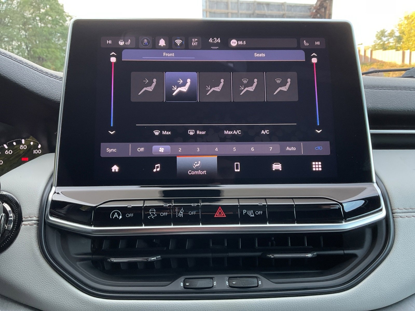 Used 2024 Jeep Compass Limited image 25