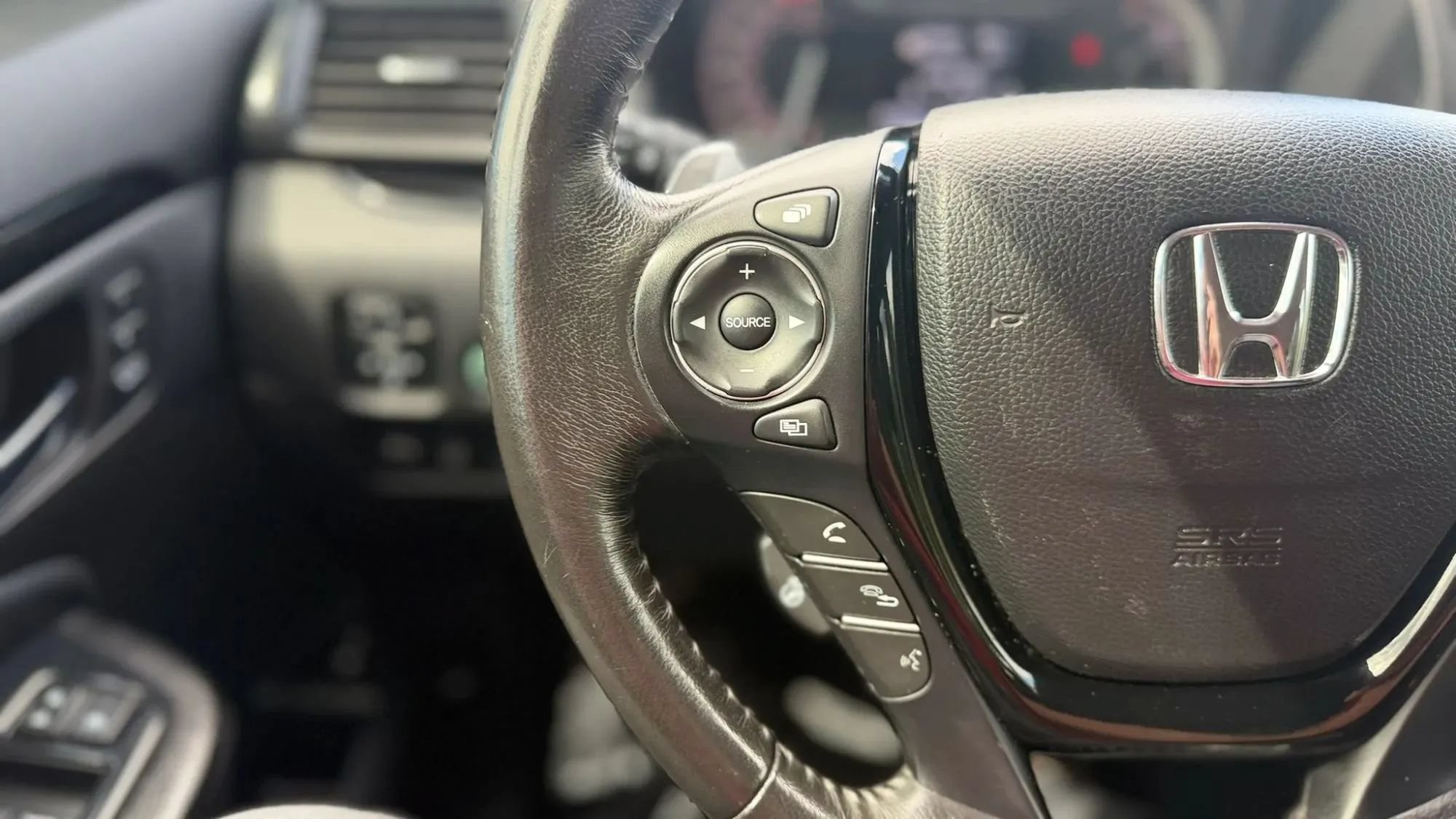 Used 2018 Honda Pilot Elite image 25