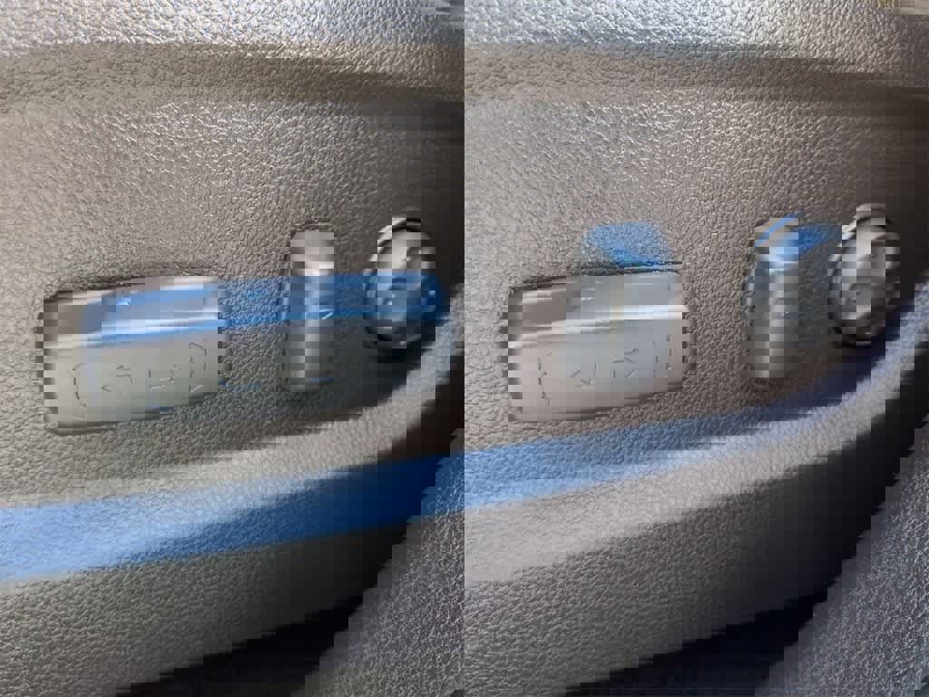 Used 2015 Hyundai Santa Fe GLS w/ Option Group 02 image 18