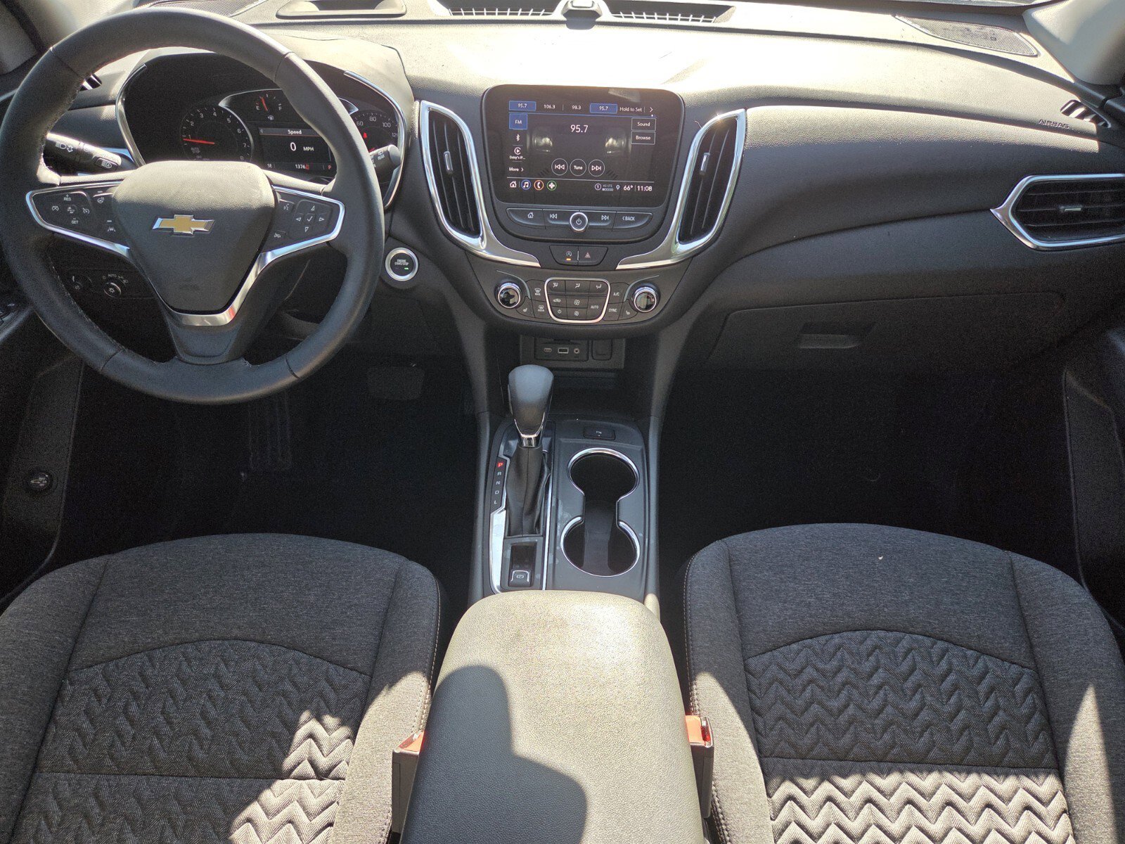 Used 2024 Chevrolet Equinox LT FWD image 6