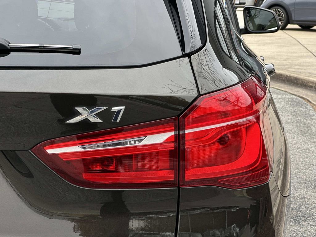 Used 2018 BMW X1 xDrive28i image 9