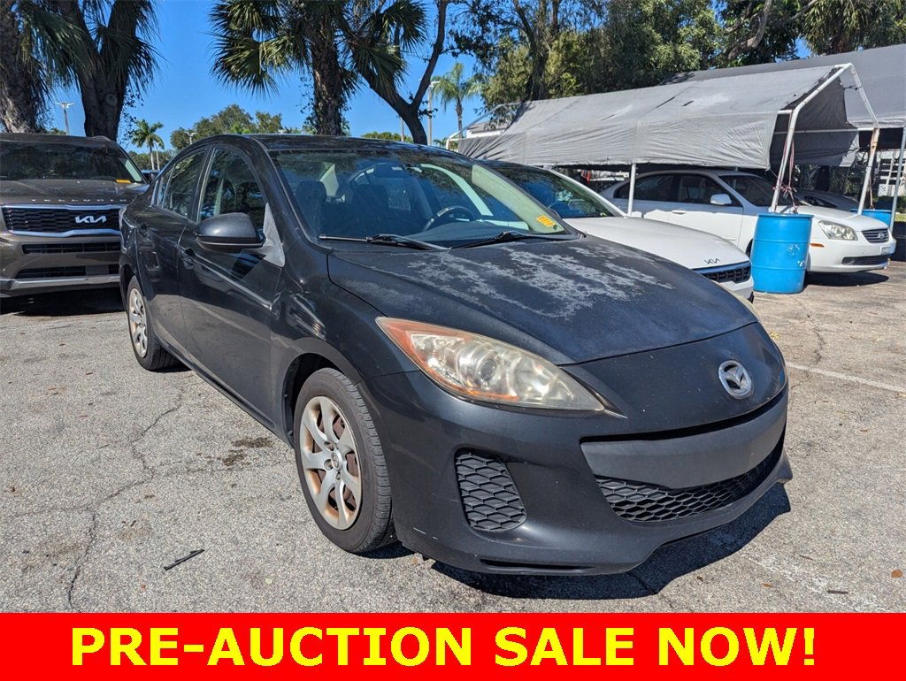 Used 2013 MAZDA MAZDA3 i SV