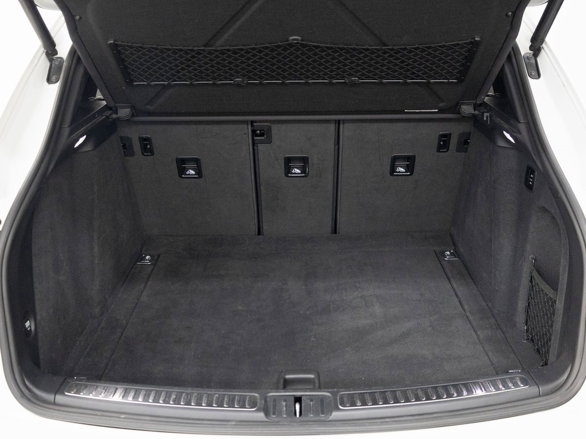 Certified 2017 Porsche Macan GTS image 25