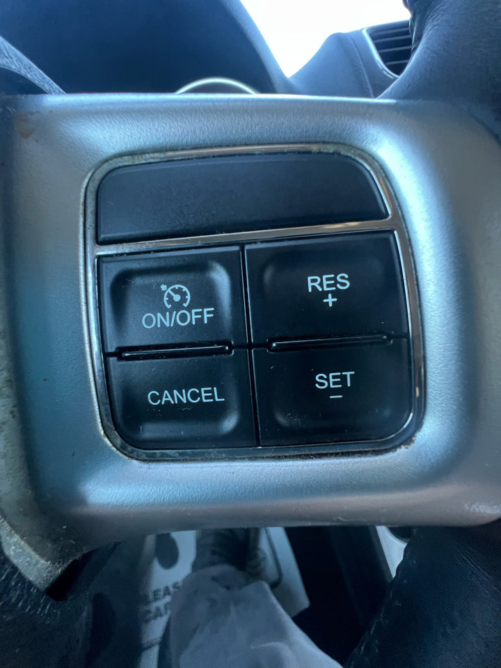 Used 2013 Dodge Journey SE image 19