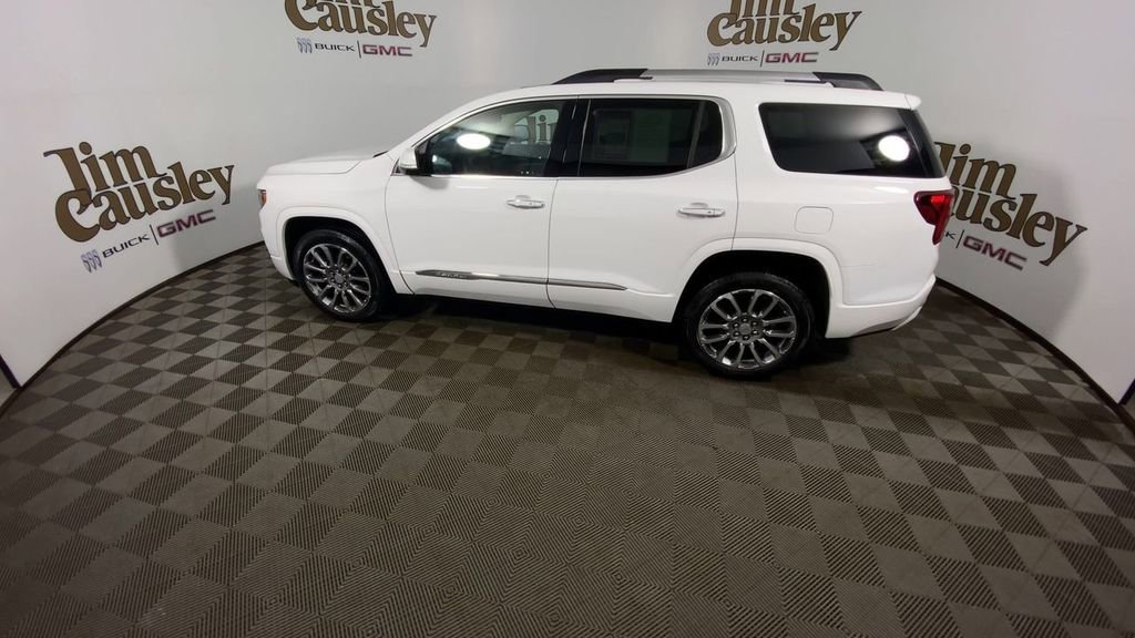 Certified 2023 GMC Acadia Denali w/ Denali Ultimate Package AWD/4WD image 5