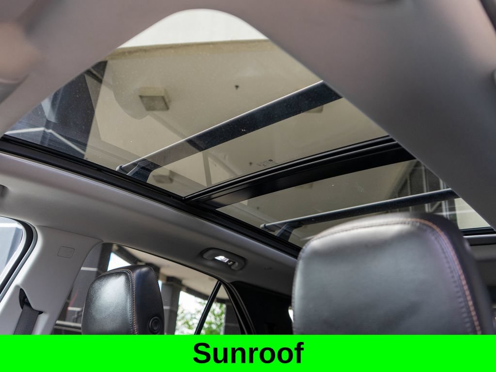 Used 2019 Chevrolet Equinox Premier w/ Premier True North Edition AWD/4WD image 12