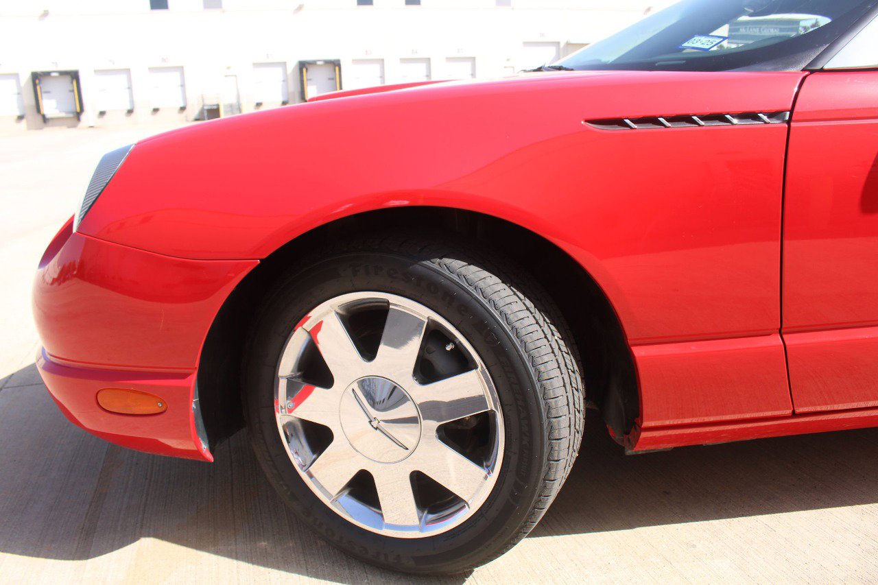 Used 2002 Ford Thunderbird image 8