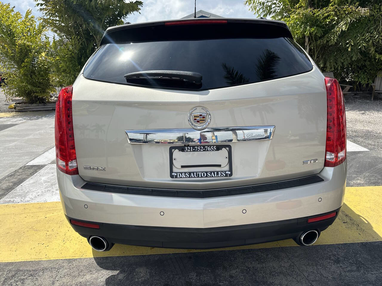 Used 2016 Cadillac SRX Luxury w/ Driver Awareness Package image 6