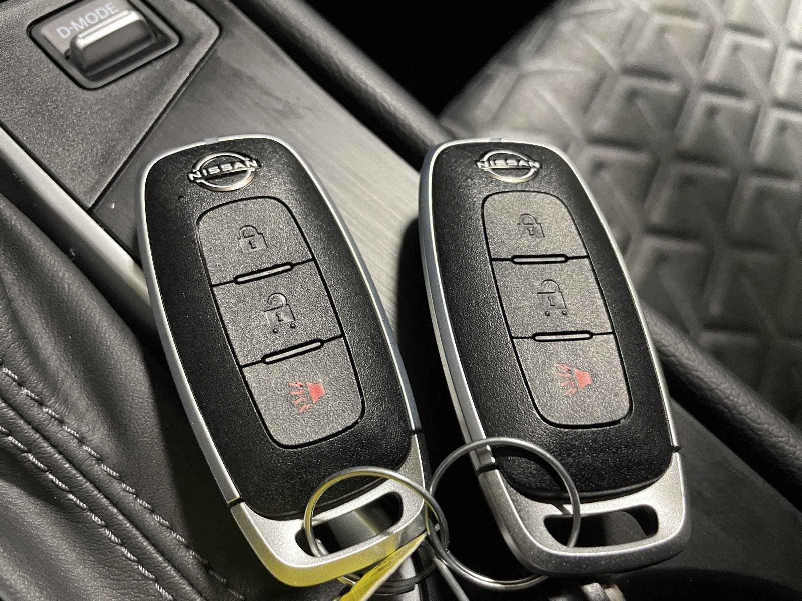 Used 2025 Nissan Kicks SV image 30