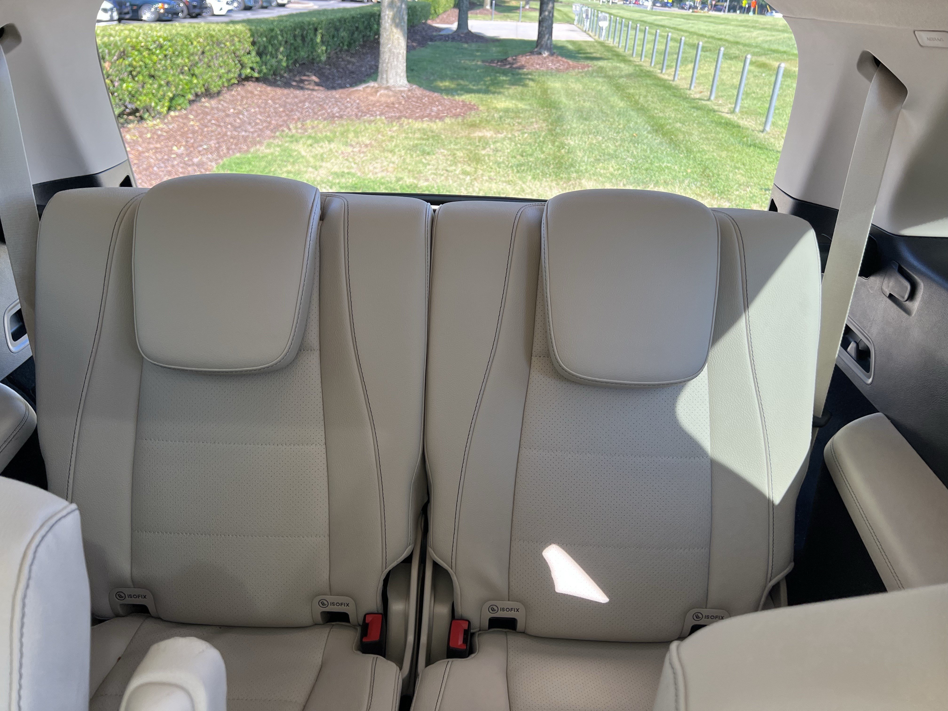 Certified 2024 Mercedes-Benz GLS 450 4MATIC image 32