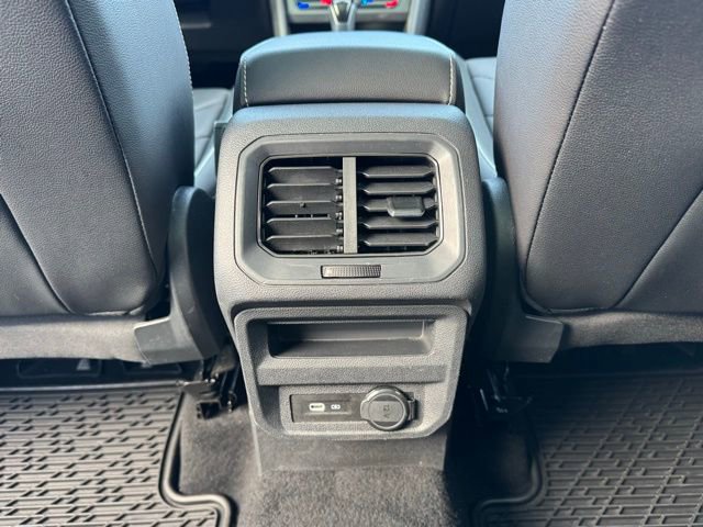 Certified 2022 Volkswagen Tiguan SEL R-Line image 12